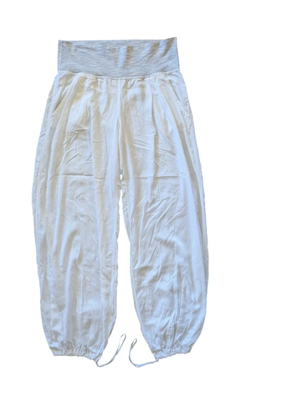 lululemon athletica White Jogger Pants with Light Gray Waistband